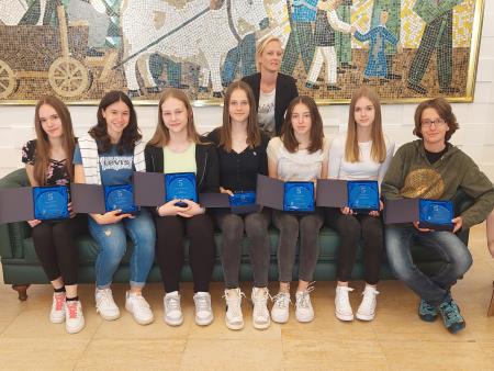 Odličnjaki OŠ TT Knežak (1)